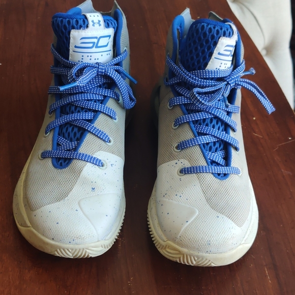 curry 3 basketball shoes